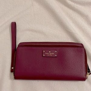 Kate spade maroon double wallet, excellent condition